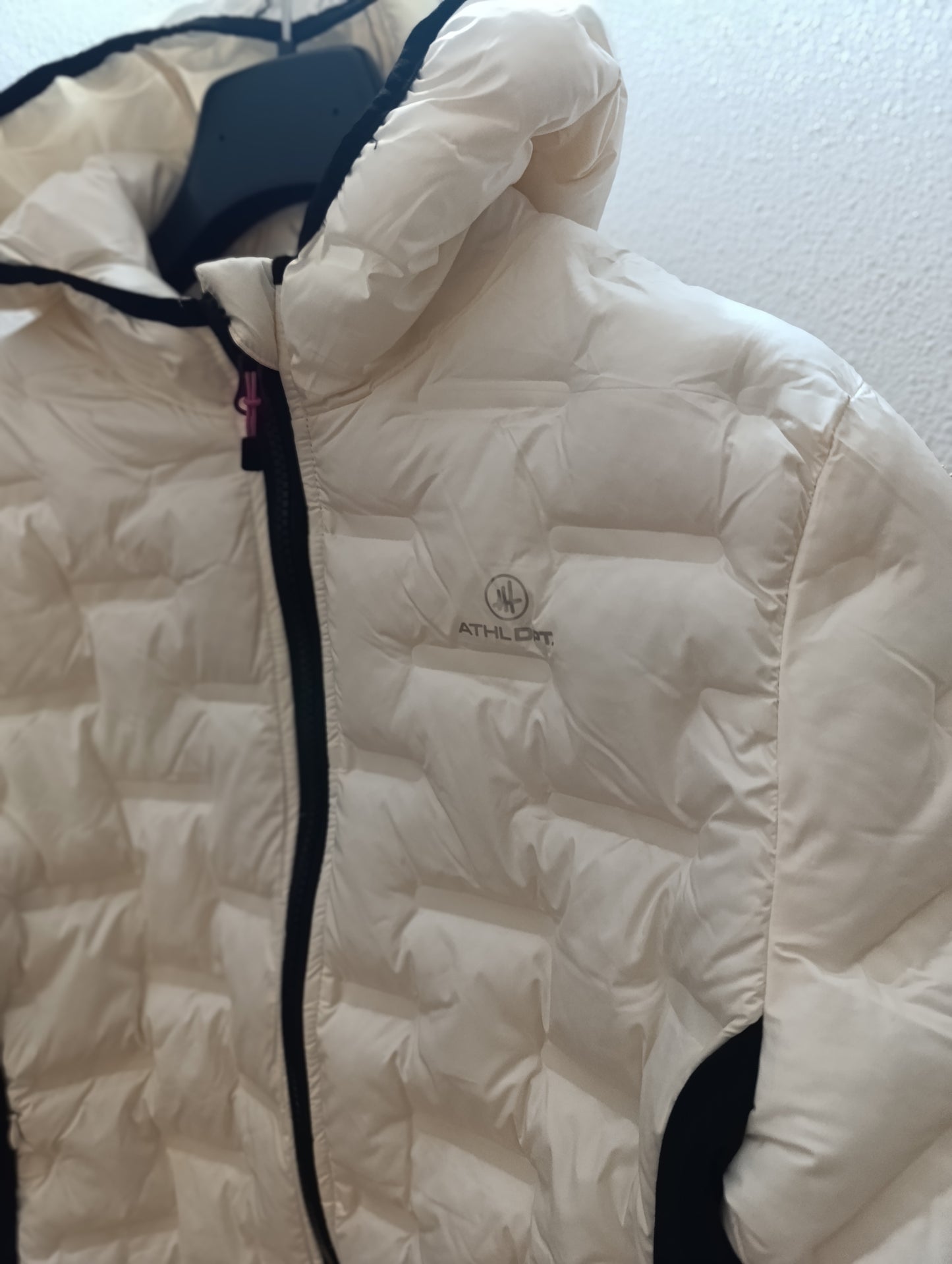 Piumino donna con cappuccio Athl impermeabile